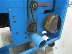 items/78be51268f5be41180bd00155de187a0/accu19400portableblowingsprayinginsulationmachine