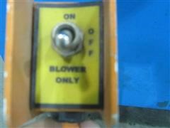 items/78be51268f5be41180bd00155de187a0/accu19400portableblowingsprayinginsulationmachine