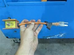 items/78be51268f5be41180bd00155de187a0/accu19400portableblowingsprayinginsulationmachine