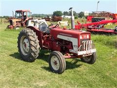 items/795b908cbc18e41180be00155de252ff/1965international424tractor