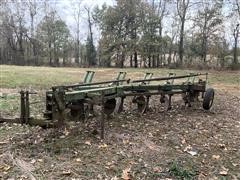 John Deere 2500 5-Bottom Plow 