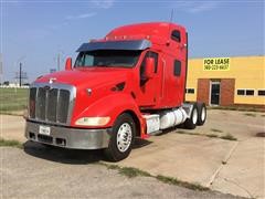 2001 Peterbilt 387 T/A Truck Tractor 