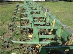 John Deere RM Series Cultivator 