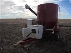 International 1150 Grinder Mixer 