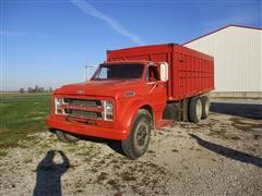 1972 Chevrolet C60 Custom T/A Grain Truck 