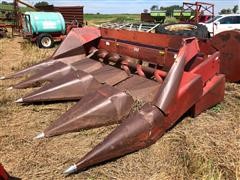 International 944 Corn Head 