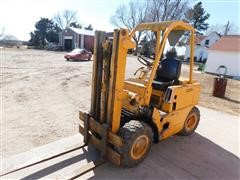 Clark CY40B Forklift 