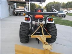 items/7ebdb5dabe34e41180bc00155dd1091d/2009bobcatct225mfwdtractor