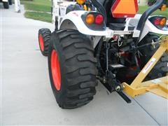 items/7ebdb5dabe34e41180bc00155dd1091d/2009bobcatct225mfwdtractor