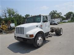 1999 International Lo-Profile 4700 Cab & Chassis 