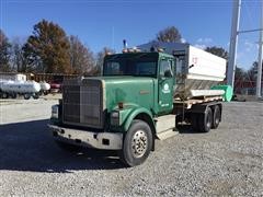 1986 International 7541 T/A Dry Fertilizer Tender Truck 