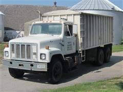 1979 International F2554 T/A Grain Truck 