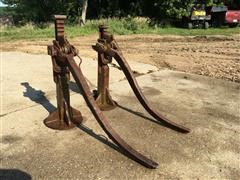 John Deere Antique Jacks 