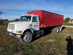 1998 International 4900 T/A Grain Truck 