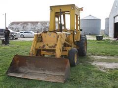 1975 John Deere 302A 2WD Tractor With Loader 