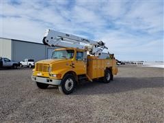 2000 International 4700 Bucket Truck 