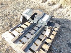 Draw-Tite Fifth Wheel Plate Pickup Trailer Hitch 