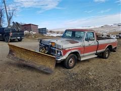 1977 Ford F150 4X4 Pickup W/Plow 