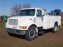 2000 International 4000 Series 470 Service Truck 