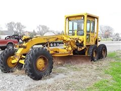 1973 Allis-Chalmers M100 Series B Model Road Grader 