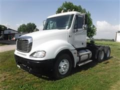 2005 Freightliner Columbia 120 Day Cab T/A Truck Tractor 