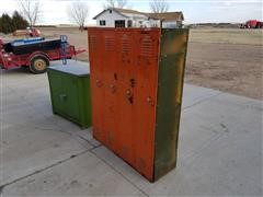 Lockers/ Steel Benches 