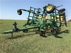 John Deere 2410 Chisel Plow 