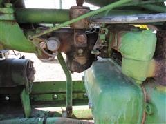 items/8581af0ca01ee41180be00155de252ff/johndeere630tractor