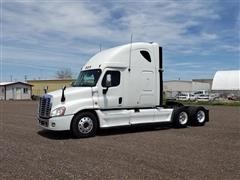 2011 Freightliner Cascadia T/A Truck Tractor 