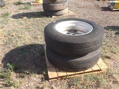 285/75R 24.5 Tires On Aluminum Wheels 