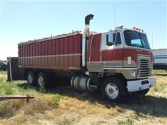 1978 International COF4070B T/A Grain Truck 