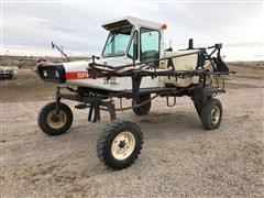 1995 Melroe 220-72 Spray Coupe Sprayer 