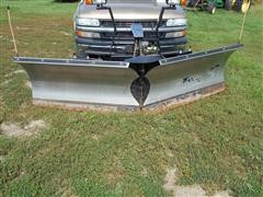 items/877e2d18a837e41180bd00155de1c209/2000chevroletsilveradok2500ls3doorextendedcab4x4pickupwithsnowplow