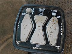 items/877e2d18a837e41180bd00155de1c209/2000chevroletsilveradok2500ls3doorextendedcab4x4pickupwithsnowplow