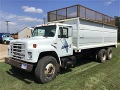 1988 International F1954 T/A Grain/Silage Truck 