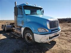 2009 Freightliner Columbia T/A Truck Tractor W/Wet Kit 
