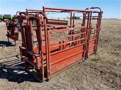 Palco Portable Livestock Working Chute/Palpation Cage W/Headgate 