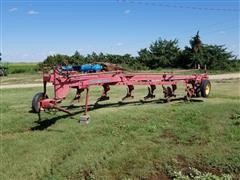 Massey Ferguson 880 Moldboard Plow 