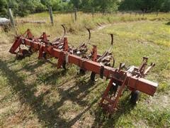 items/890980d76017e41180be00155de252ff/internationalharvestercultivator