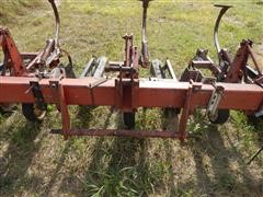 items/890980d76017e41180be00155de252ff/internationalharvestercultivator