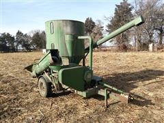John Deere 400 Grinder/Mixer 