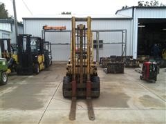 items/8b8e55fcf244e41180bf00155de1c209/1965clarkcy40b-39-748-166forklift