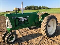 1962 Oliver 770 2WD Tractor 