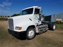 2000 Freightliner FLD120 S/A Truck Tractor 
