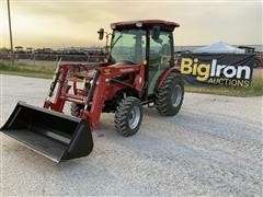 2017 Mahindra 2545 MFWD Compact Utility Tractor W/Loader 