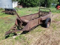 International 200 Manure Spreader 