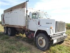 items/8eedf1ad3540e41180be00155de1c209/1982gmcbrigadiersilagetruck