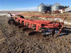 International Harvester 550 Semi Mounted 5 Bottom Plow 