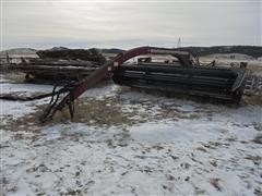 1993 MacDon 5000 Hydra-Swing Swather 