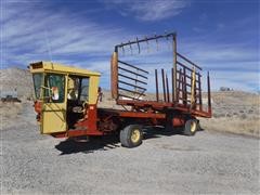 1974 New Holland 1049 Self Propelled Bale Wagon 